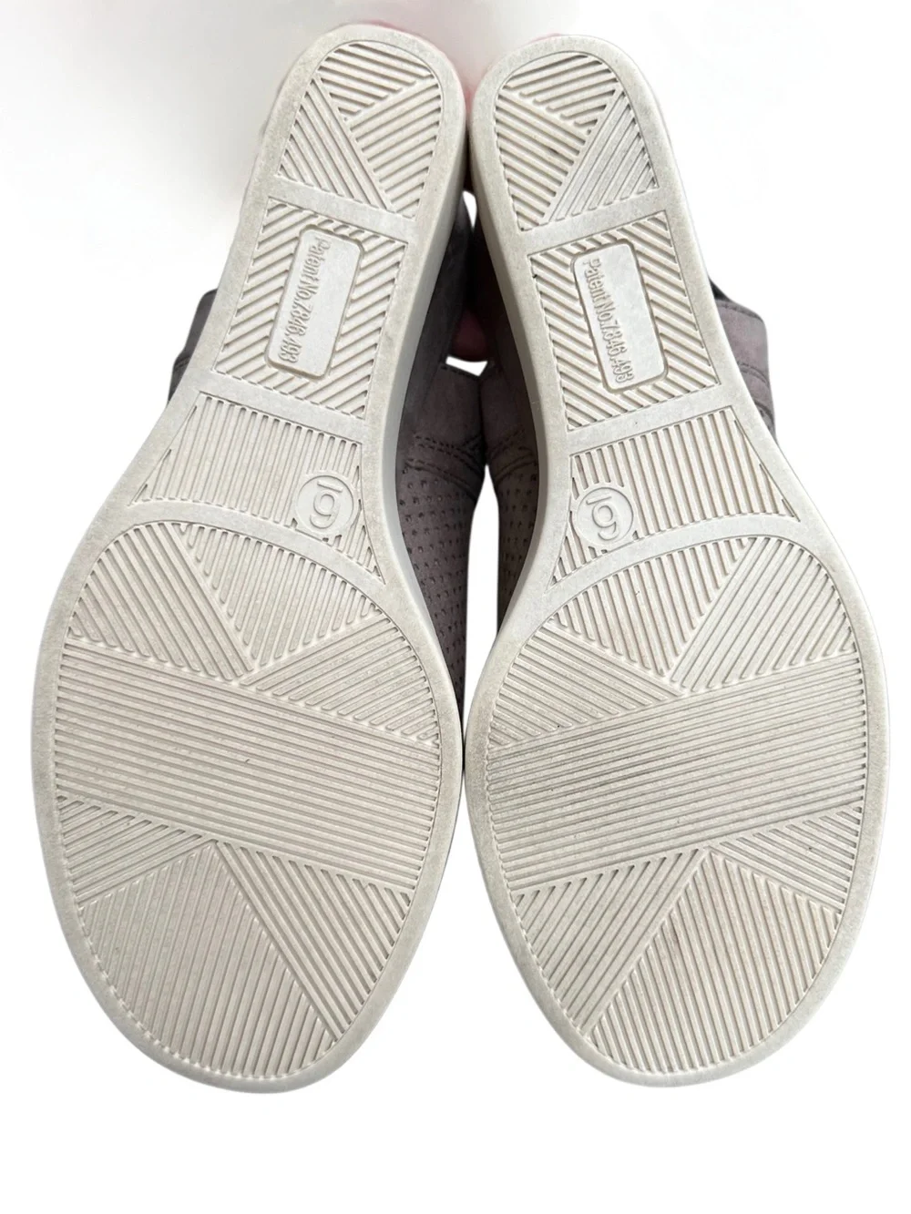 Sonoma Goods For Life Gray Taupe Perforated Peep Toe Wedge Sandals Women’s 6
